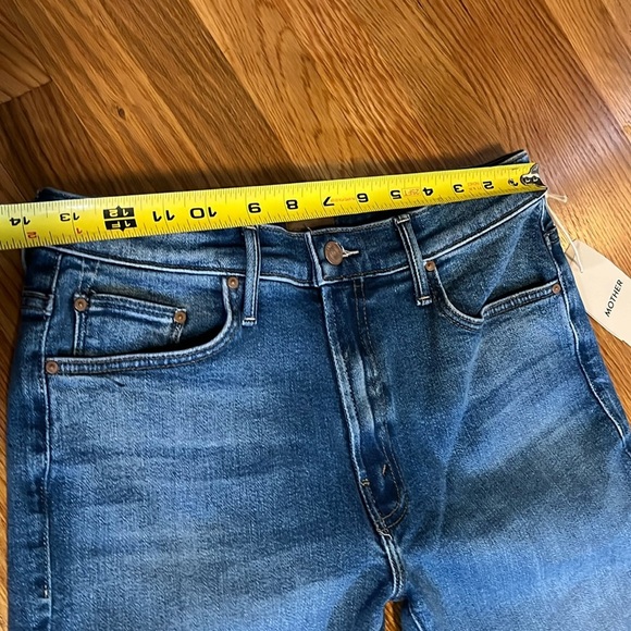 MOTHER The Insider Crop Step Fray Size 30 NWT - Picture 7 of 14